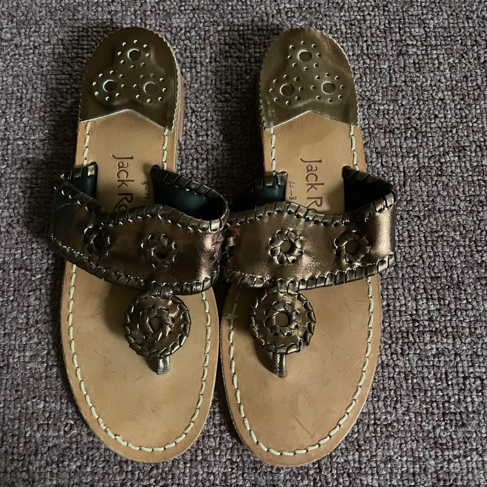 Jack roger flip flops